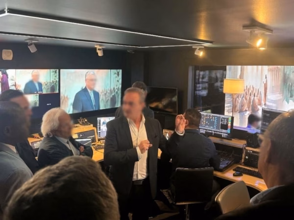Studio média : des directs diffusés dans le monde entier, sans coupure